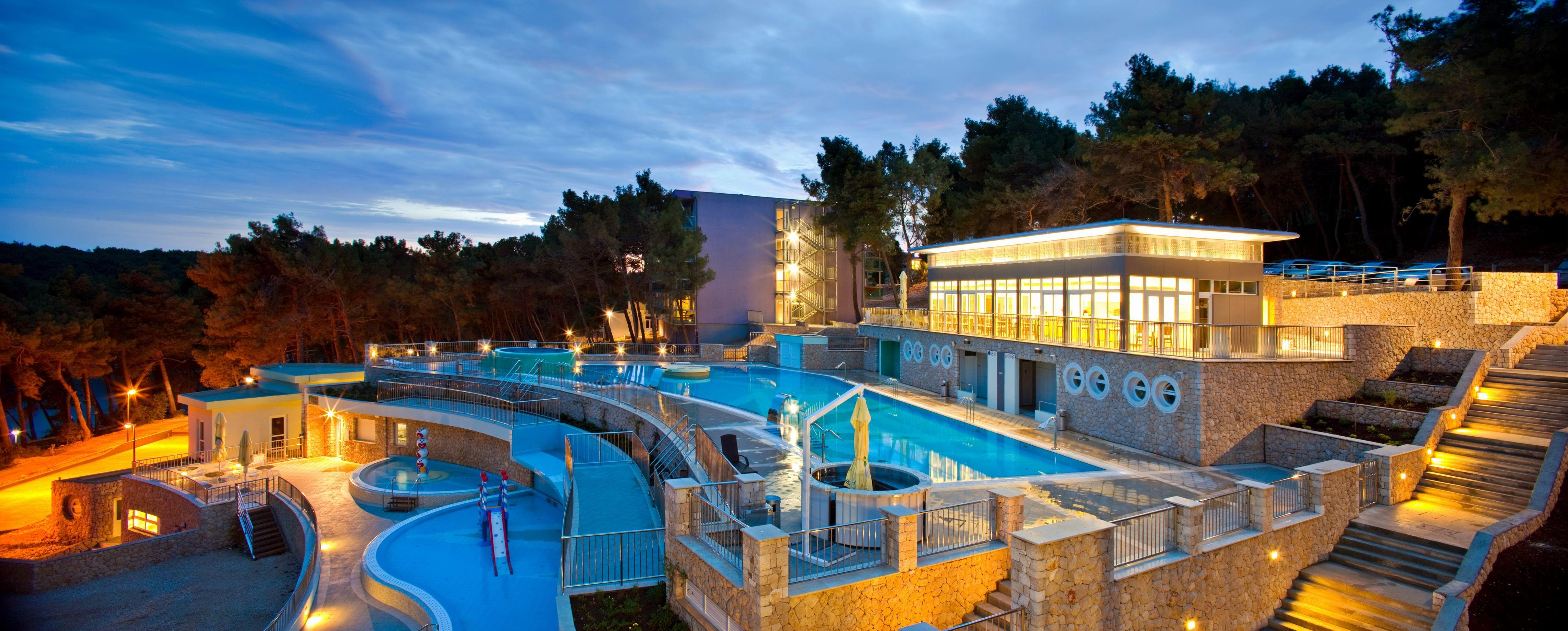 Family Hotel Vespera Mali Lošinj Buitenkant foto