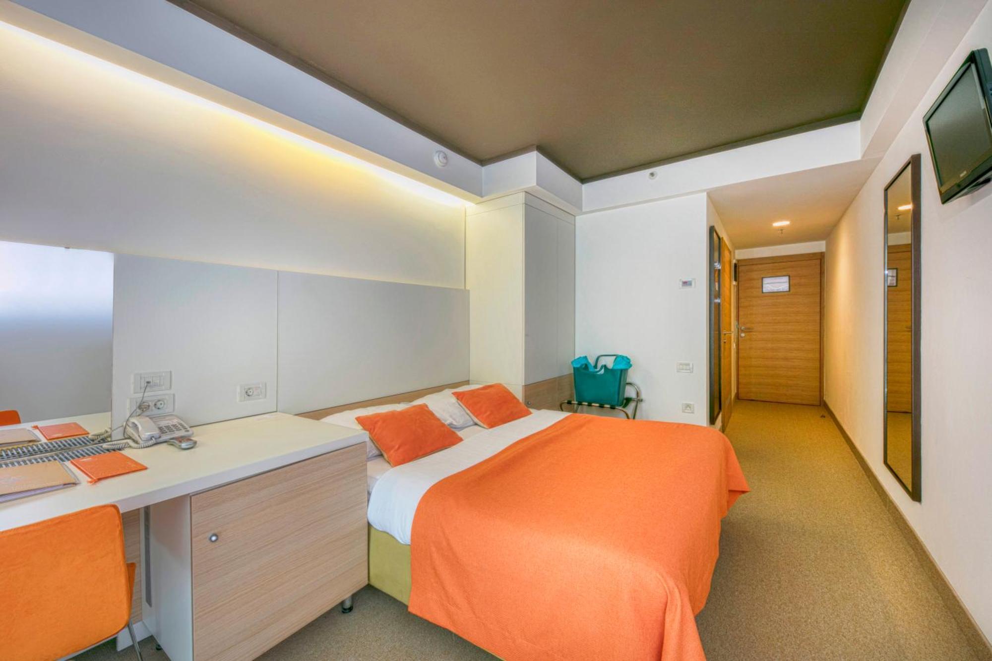 Family Hotel Vespera Mali Lošinj Buitenkant foto